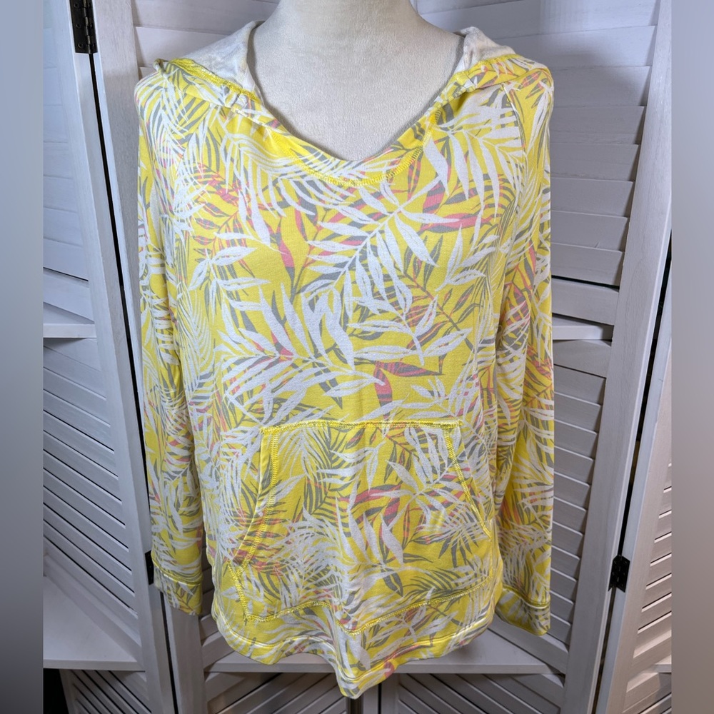 NWOT KOOLABURRA Shirt